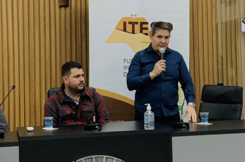 Foto - Iaras Segue Avançando - 32 famílias recebem títulos de propriedade