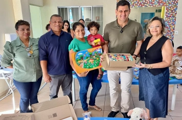 Prefeitura de Pirapora promove entrega de materiais didáticos no CEMEI Raio de Sol
