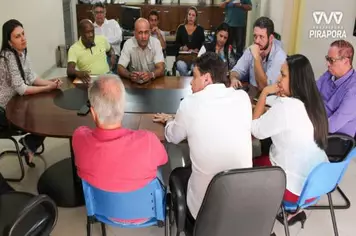 Prefeita Marcella recebe em seu gabinete deputado Fábio Cherem