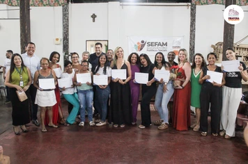 Emprego e renda: Prefeitura entrega certificados