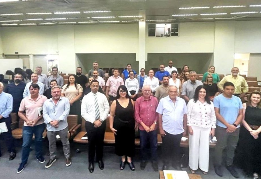 DIRIGENTES DA SANTA CASA DE AURIFLAMA PARTICIPAM DA REUNIÃO DE INSTALAÇÃO DA FEHOSP EM ARAÇATUBA