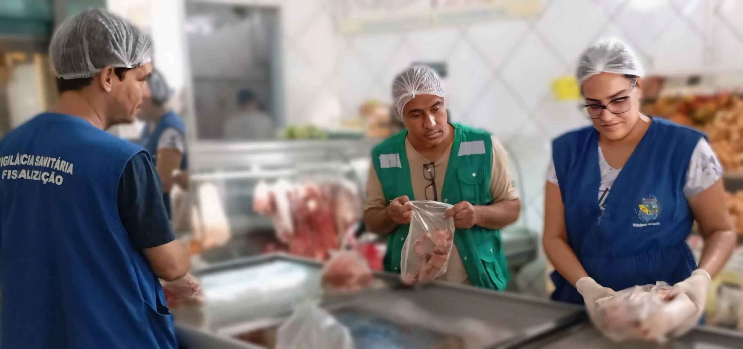 Blitz da Vigilância Sanitária apreende mais de 250 kg de carnes impróprias para consumo em Pirapora